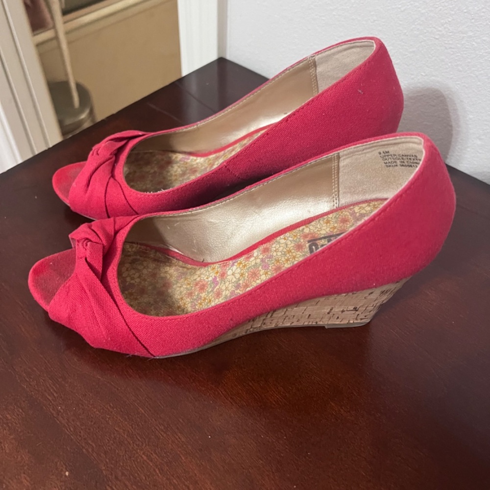 Used shoes - Picture 2 of 16